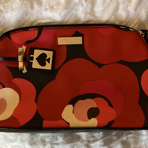 KATE SPADE Leather Poppy Crossbody - Picture 3 of 6